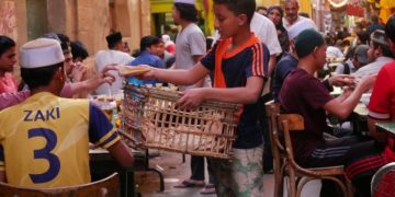 Mengantar Kepergian Ramadan